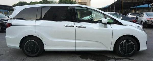 奥德赛行车电脑在那