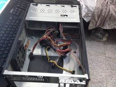 后悔买小机箱电脑了