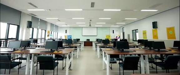 电脑机房 英语