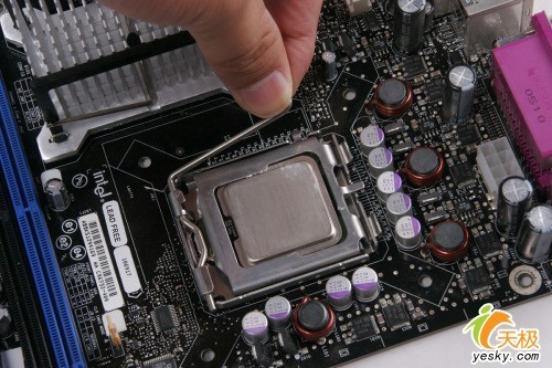 组装电脑主机cpu