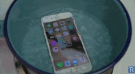 冰箱响电脑黑屏
