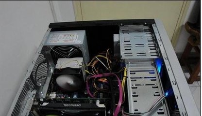 新装电脑主板没电