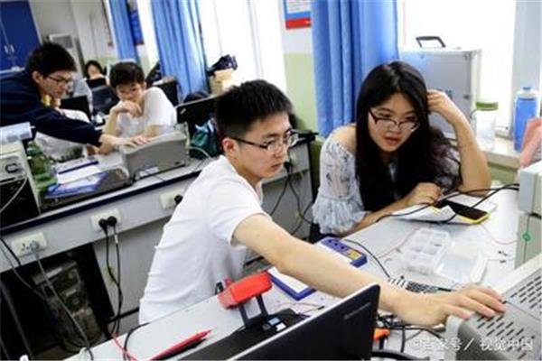 大学新生要买电脑吗