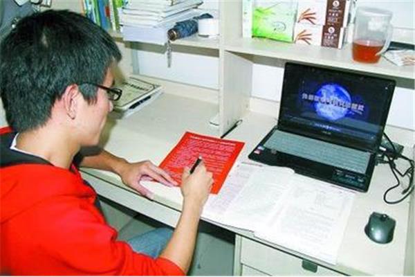 大学新生要买电脑吗