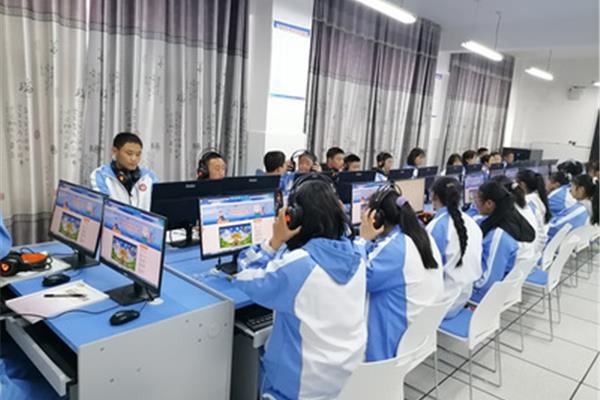 学生电脑系统