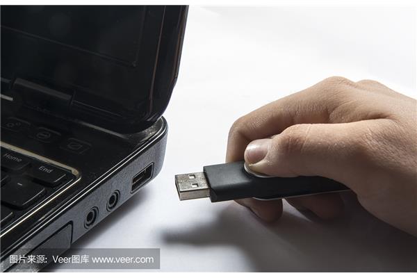 usb键盘插电脑哪