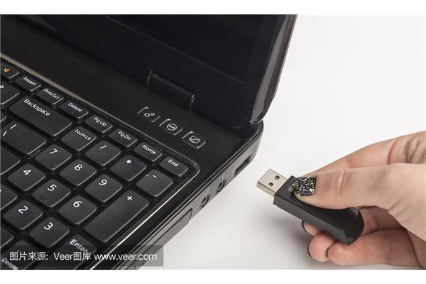 usb键盘插电脑哪