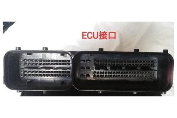 电脑电源接口区别