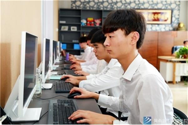 哪里学电脑技术