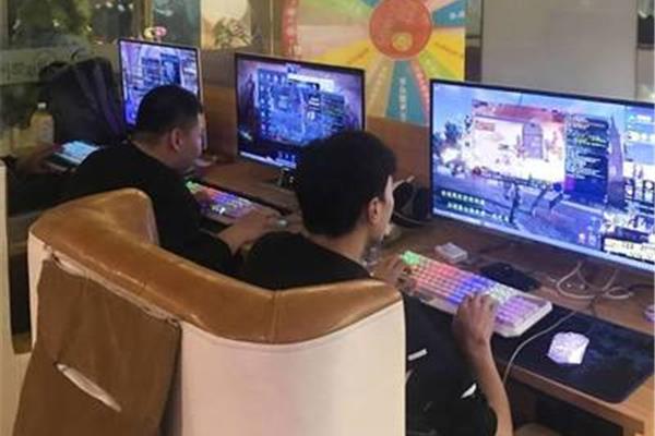 网咖换个电脑配置