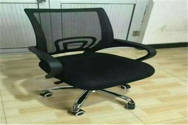电脑椅响