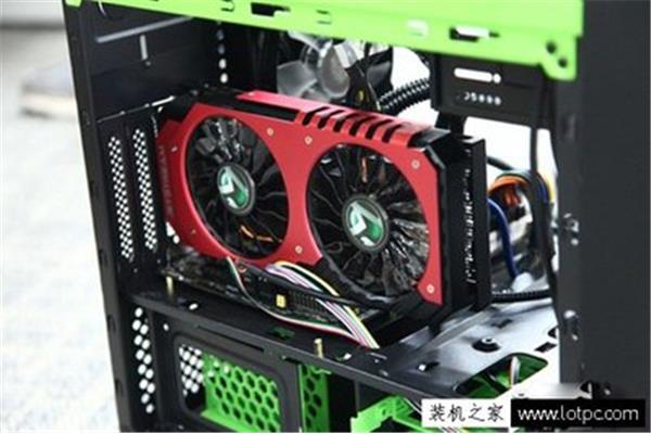电脑如何显卡交火
